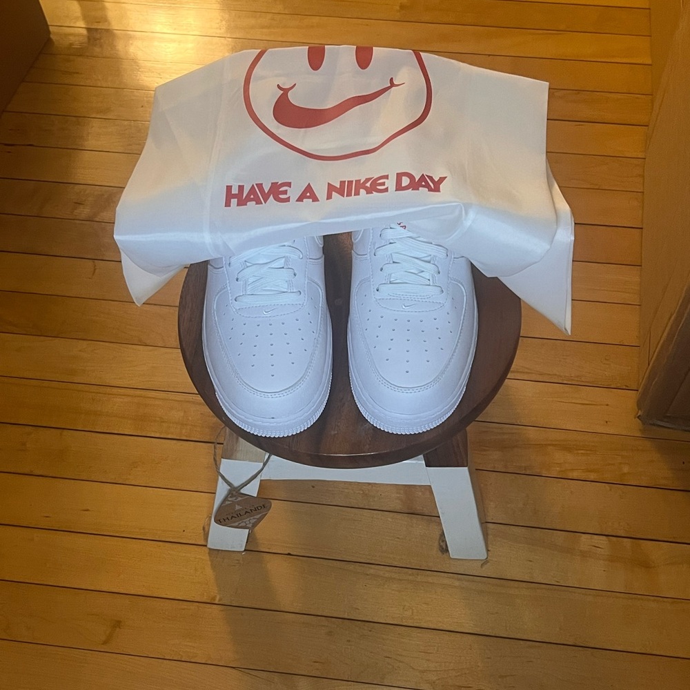 Nike Airforce 1 LX “White Roses” HAVE A NIKE DAY SZ 11 DS